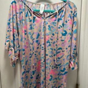 HoneyMe Medium Cream with Animal Print Bell Sleeve Top NWT